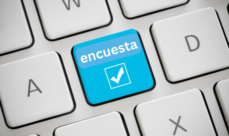 Keyboard graphic with a center button labeled "encuesta"